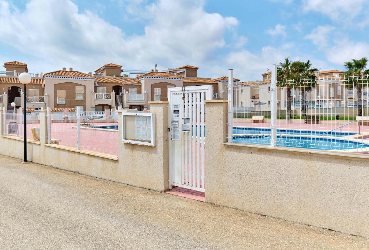 Sun & Beach Aguas Nuevas Torrevieja Exteriör bild