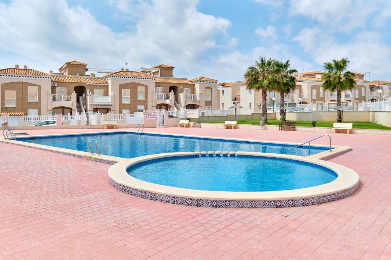 Sun & Beach Aguas Nuevas Torrevieja Exteriör bild